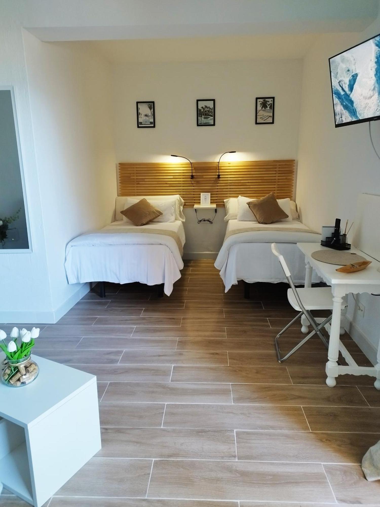 Amazing Front Sea View Studio. Marbella Centre المظهر الخارجي الصورة